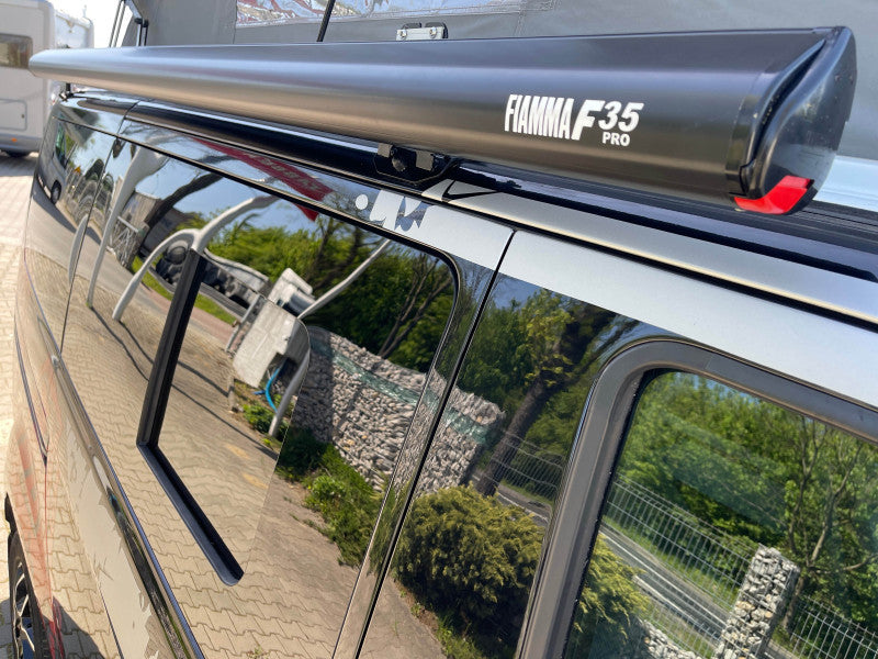 Kamper na bazie Forda Transit Custom - zabudowa CarterCaravans