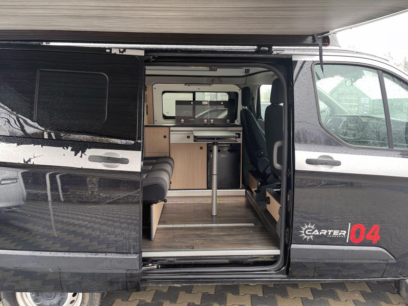 Kamper na bazie Forda Transit Custom - zabudowa CarterCaravans