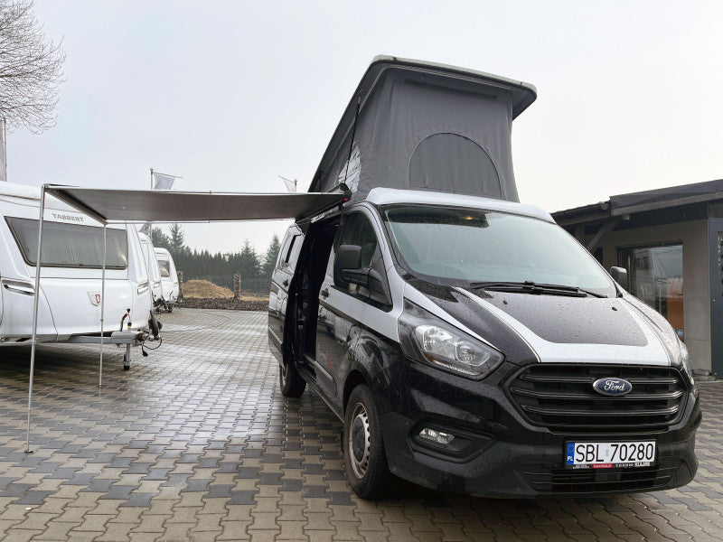 Kamper na bazie Forda Transit Custom - zabudowa CarterCaravans