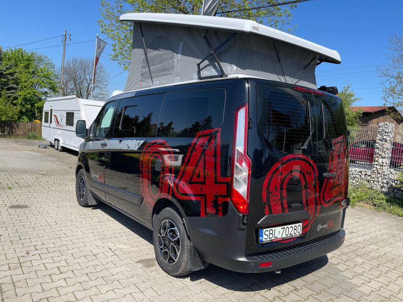 Kamper na bazie Forda Transit Custom - zabudowa CarterCaravans
